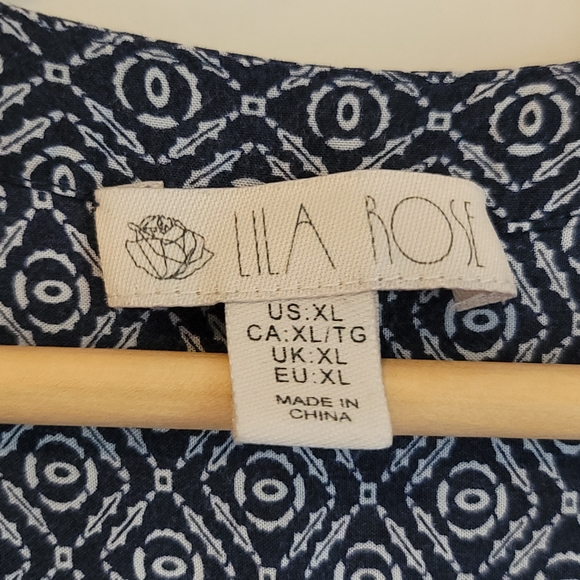 Blue and white lightweight blouse - Picture 2 of 5